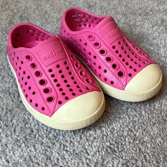 Native Shoes Other - Pink Toddler Natives Jefferson size C4